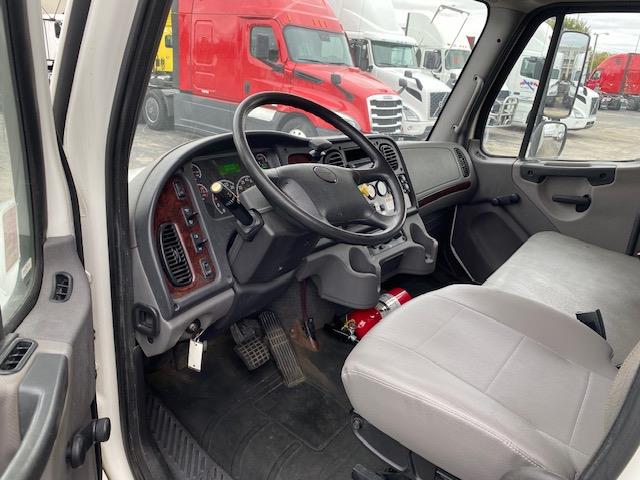 2019 Freightliner Business Class M2 106-17