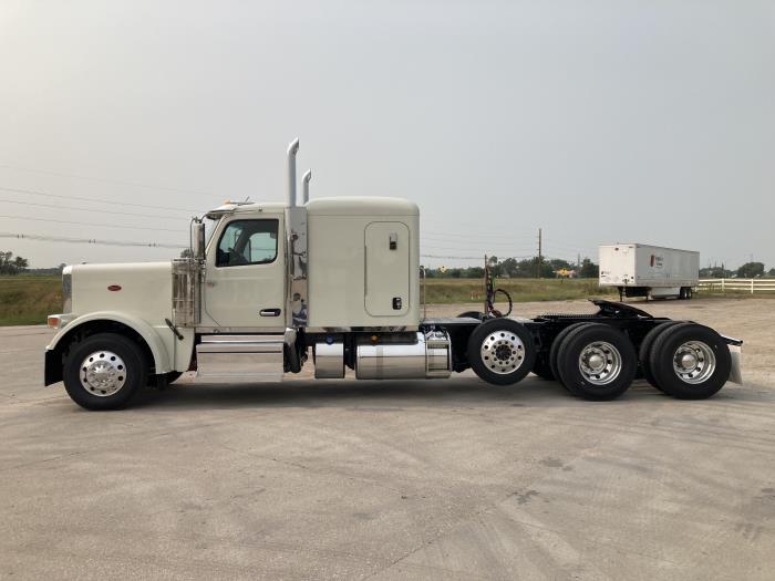 2026 Peterbilt 589-2