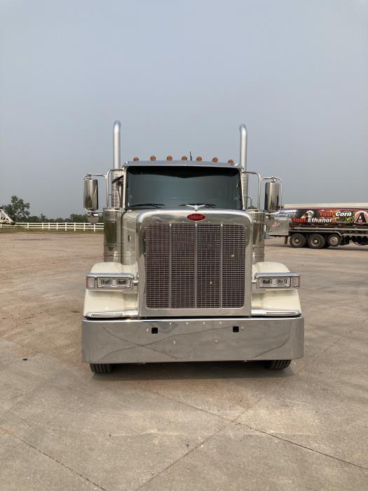 2026 Peterbilt 589-8