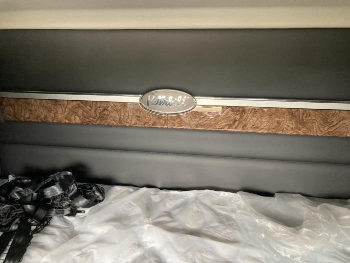 2026 Peterbilt 589-14