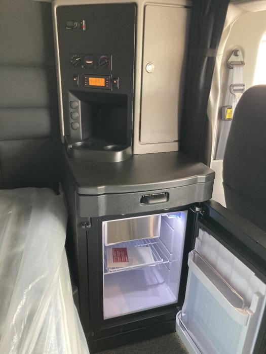 2026 Peterbilt 589-16