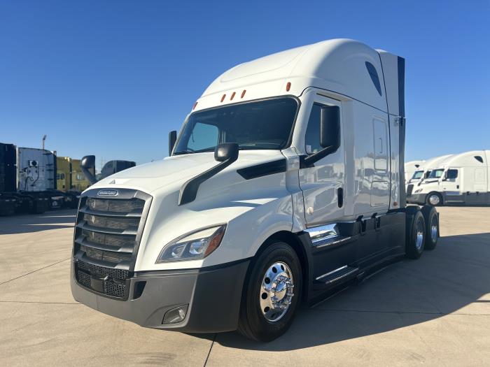 2022 Freightliner Cascadia-1 2022 Freightliner Cascadia-1