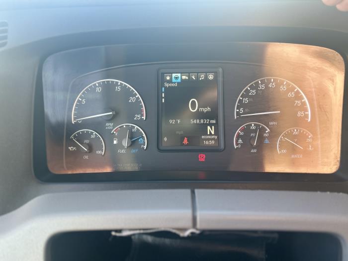 2022 Freightliner Cascadia-13 2022 Freightliner Cascadia-13