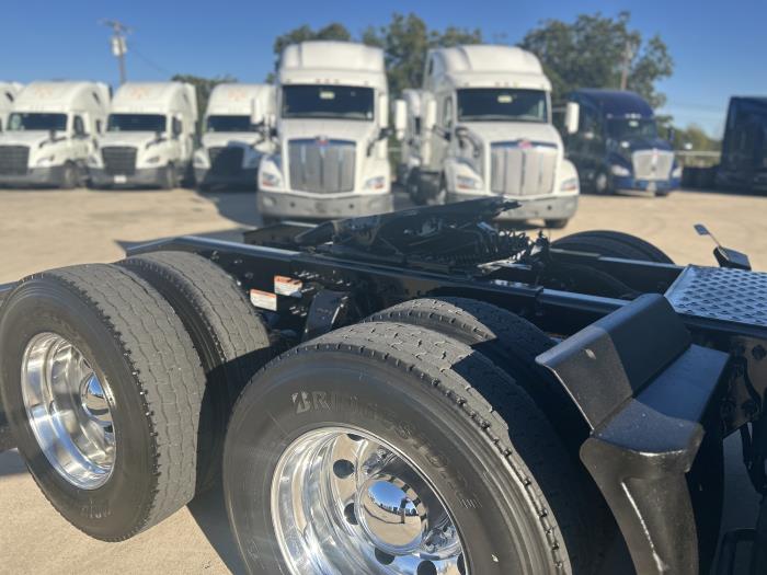 2022 Freightliner Cascadia-18 2022 Freightliner Cascadia-18