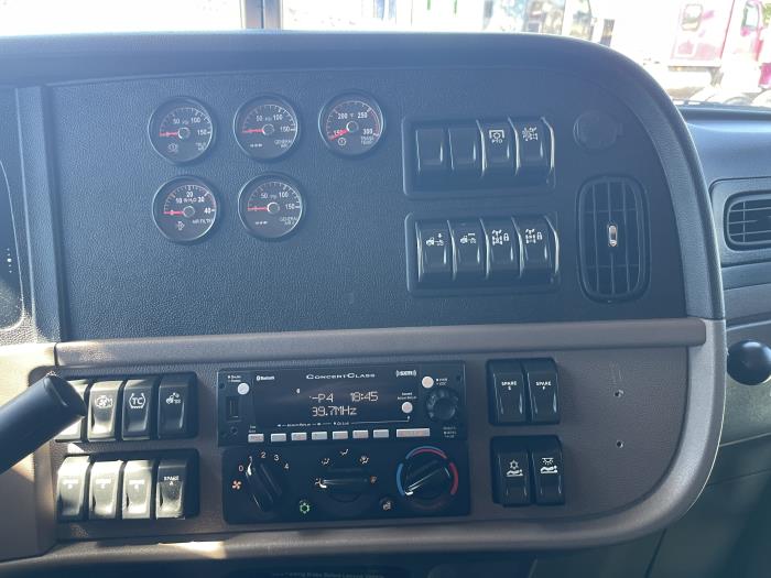2024 Peterbilt 389-20