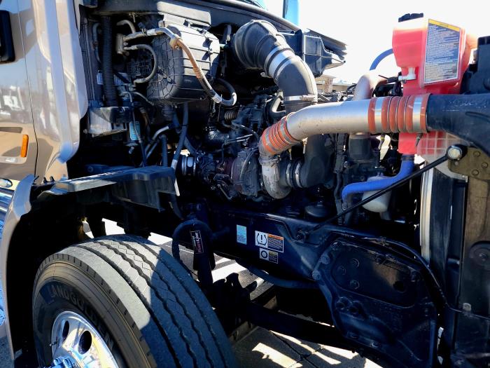 2020 Peterbilt 579-18