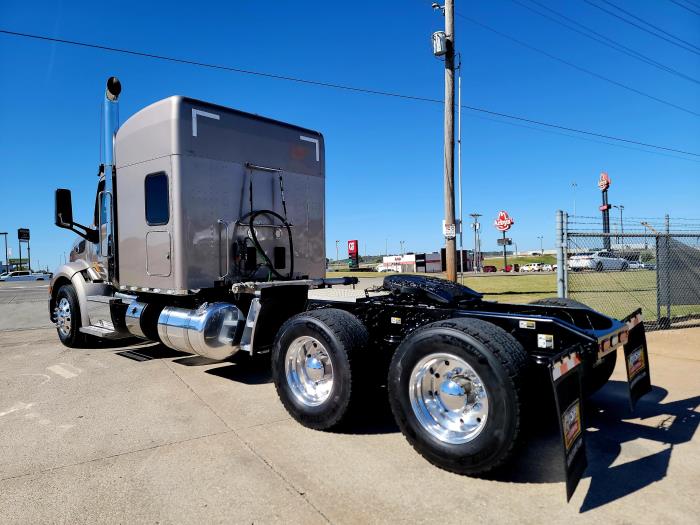 2020 Peterbilt 579-6