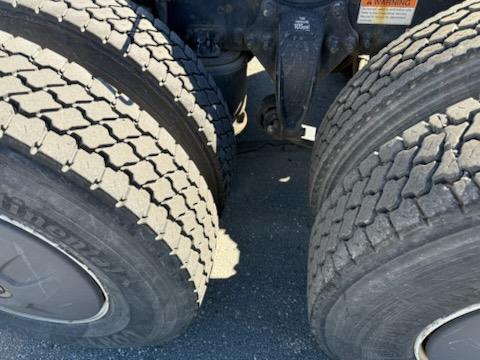 2020 Freightliner Cascadia-10