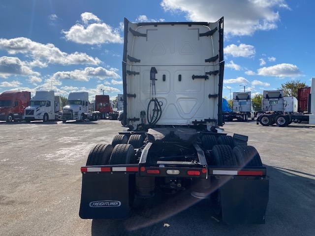 2020 Freightliner Cascadia-4 2020 Freightliner Cascadia-4