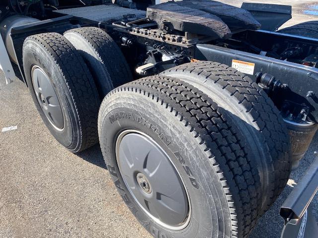 2020 Freightliner Cascadia-5 2020 Freightliner Cascadia-5