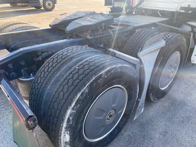 2020 Freightliner Cascadia-7 2020 Freightliner Cascadia-7