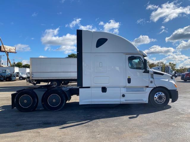 2020 Freightliner Cascadia-8 2020 Freightliner Cascadia-8