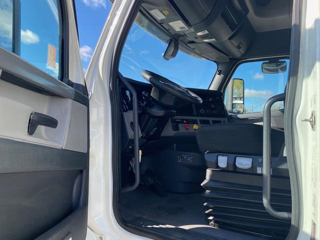 2020 Freightliner Cascadia-14 2020 Freightliner Cascadia-14