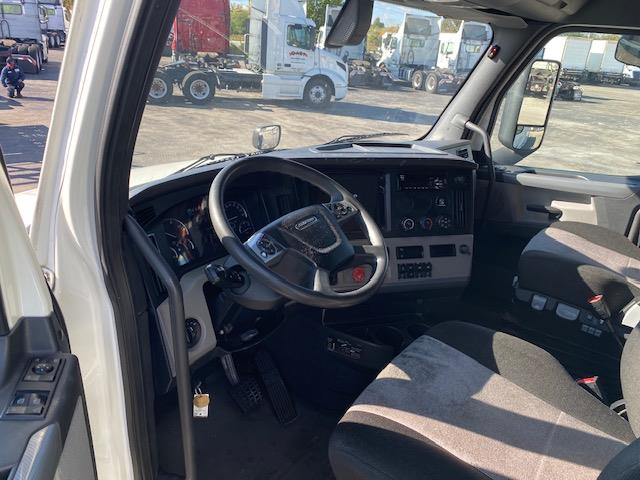 2020 Freightliner Cascadia-15 2020 Freightliner Cascadia-15