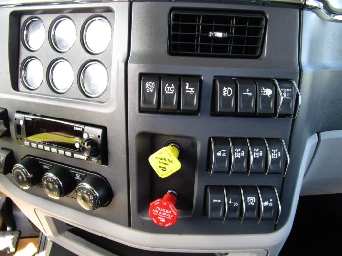 2026 Peterbilt 567-22