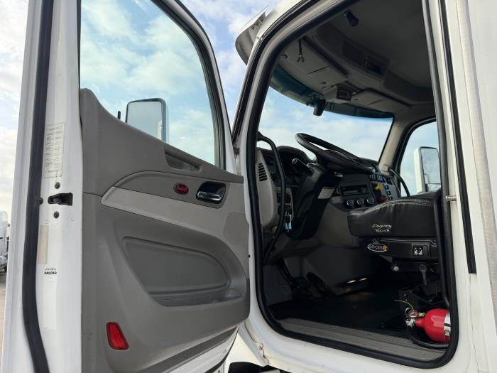 2018 Peterbilt 579-24