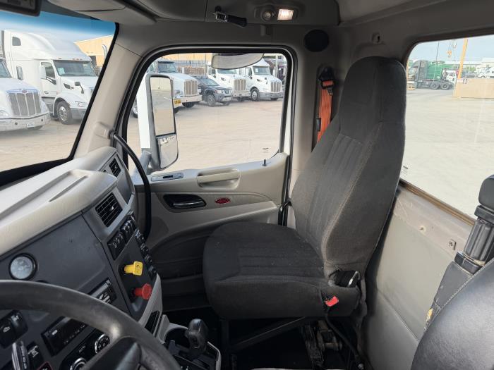 2018 Peterbilt 579-25