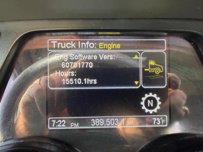 2018 Peterbilt 579-32