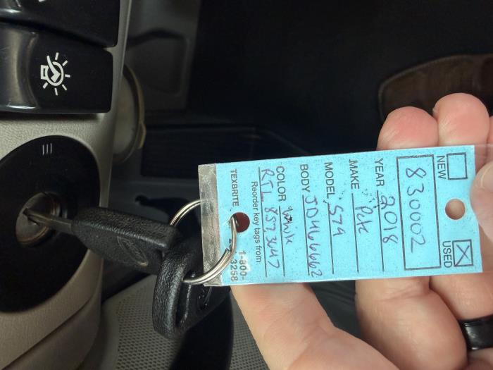 2018 Peterbilt 579-33