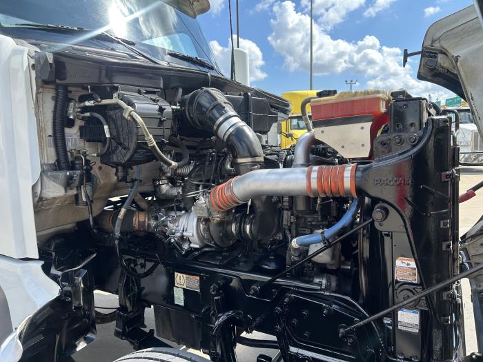 2020 Peterbilt 567-19