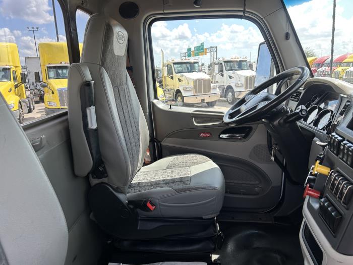 2020 Peterbilt 567-23