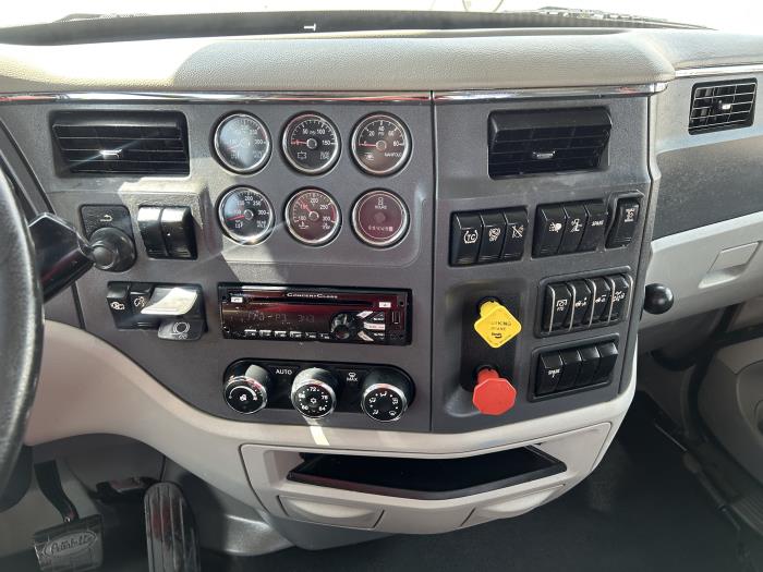2020 Peterbilt 567-29