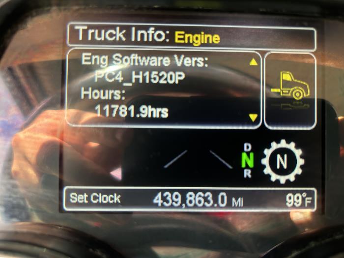 2020 Peterbilt 567-31