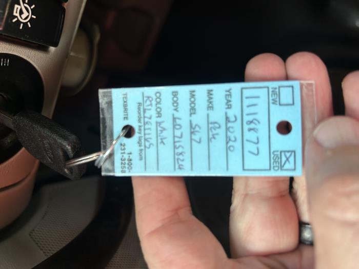 2020 Peterbilt 567-32