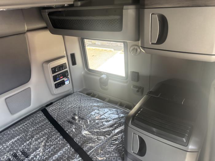 2026 International LT625-10