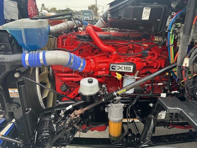 2022 Peterbilt 579-8