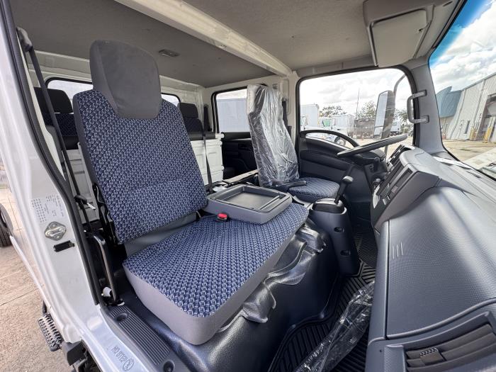 2026 Isuzu NPR-HD-17