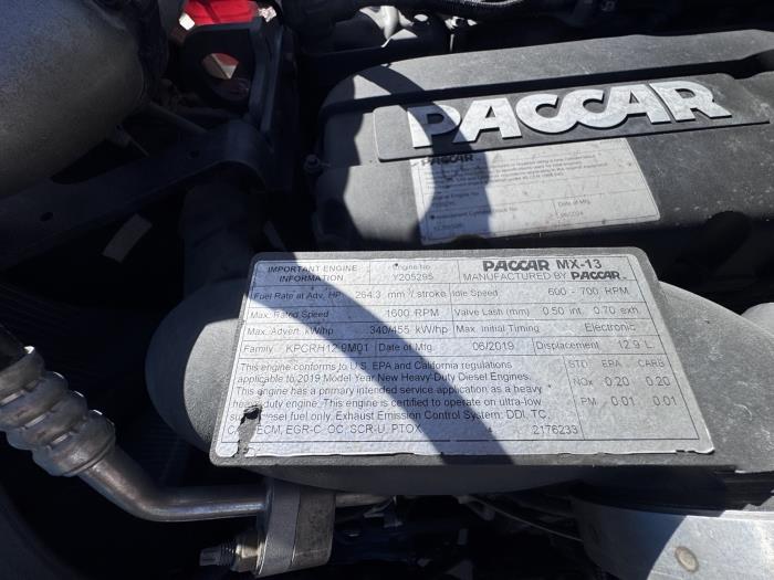2020 Peterbilt 579-12
