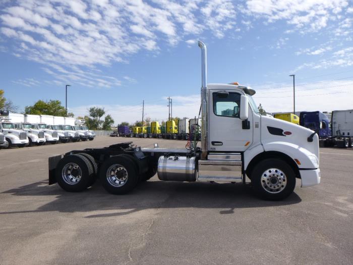 2019 Peterbilt 579-8