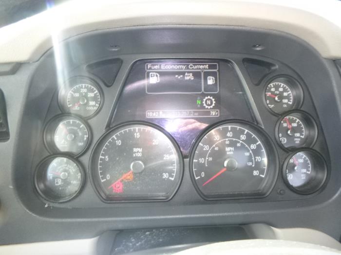 2019 Peterbilt 579-16