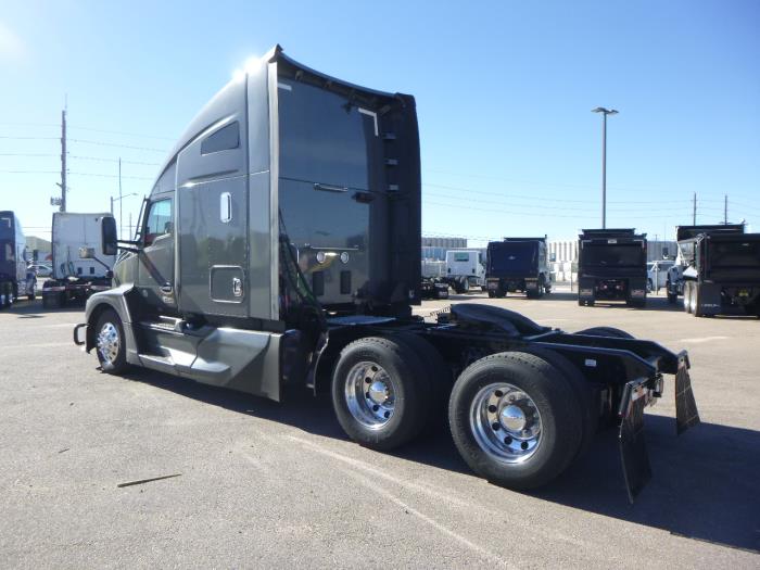 2023 Kenworth T680-7