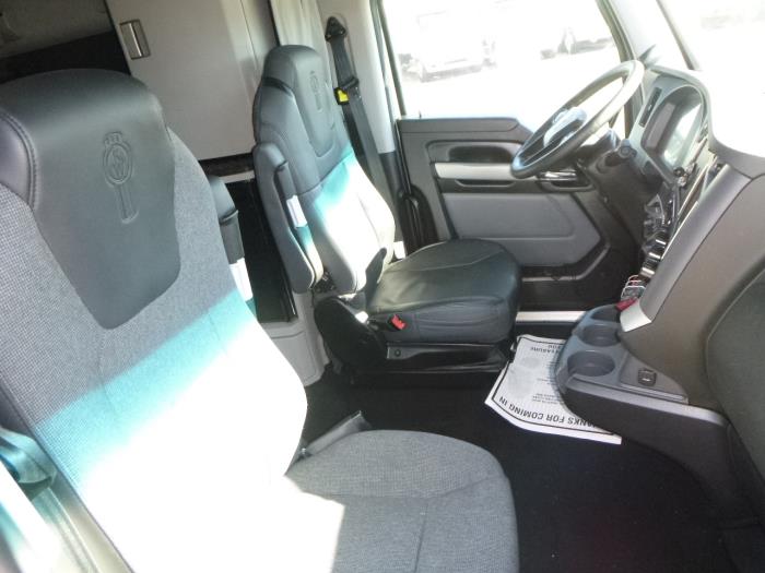 2023 Kenworth T680-12