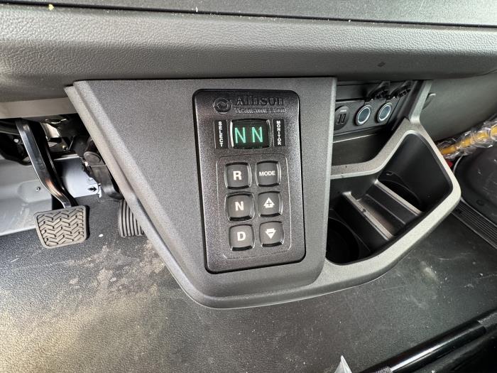 2026 Peterbilt 548-12