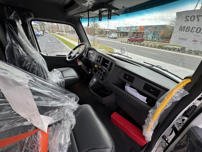 2026 Peterbilt 548-8