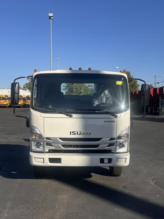 2025 Isuzu NPR-HD-8