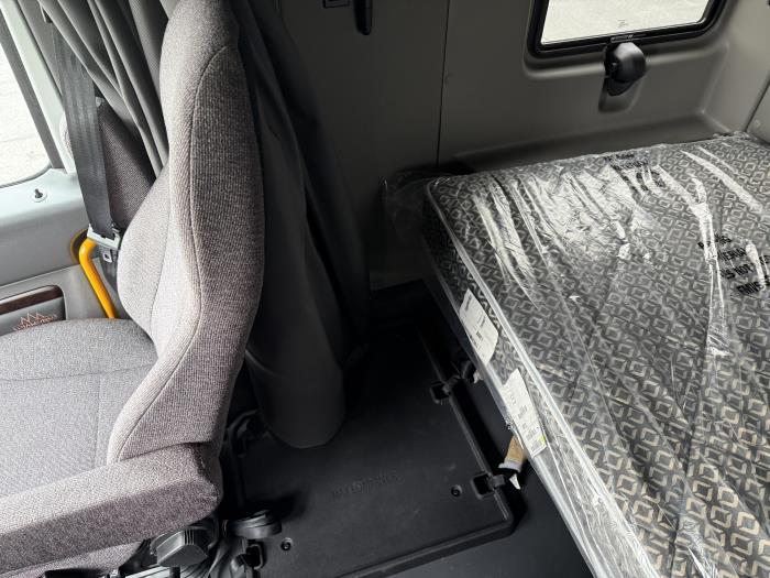 2026 International LT625-10