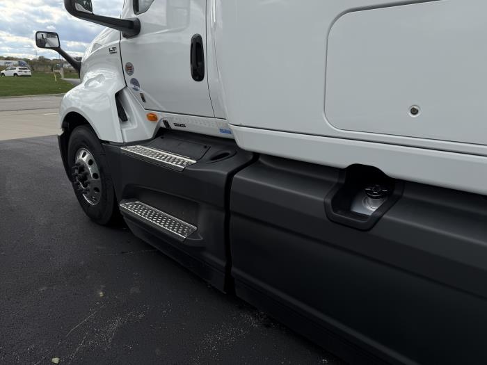 2026 International LT625-21
