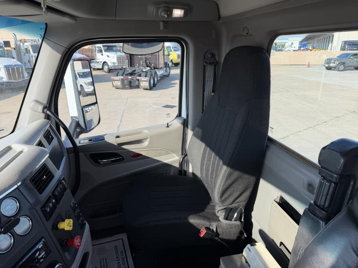 2019 Peterbilt 579-24