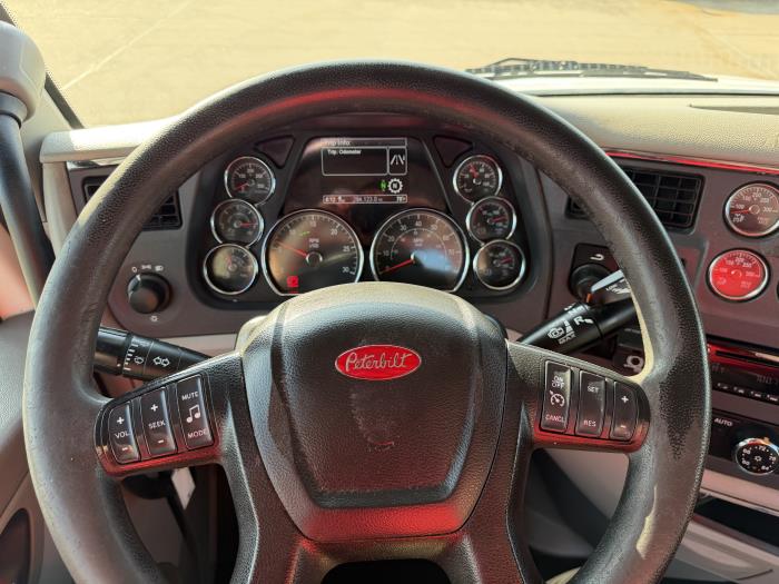 2019 Peterbilt 579-29