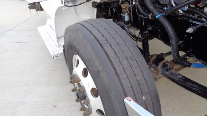 2021 Peterbilt 337-18