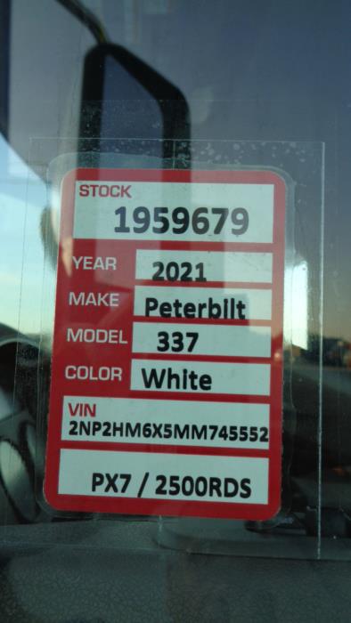 2021 Peterbilt 337-20