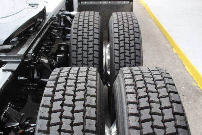 2020 Peterbilt 579-6