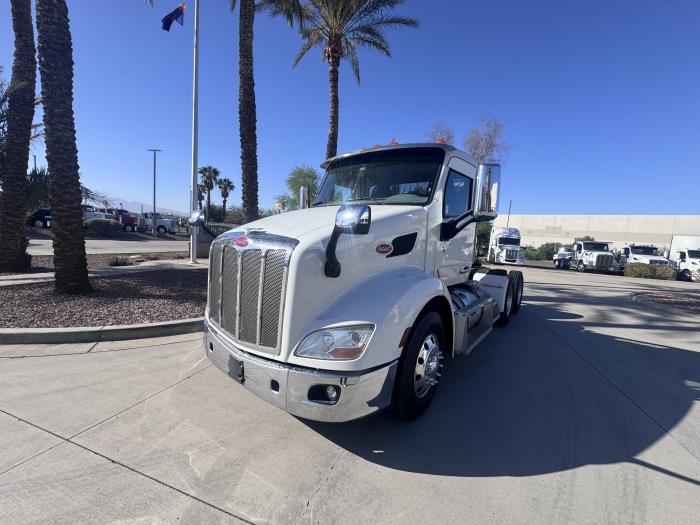 2020 Peterbilt 579-1