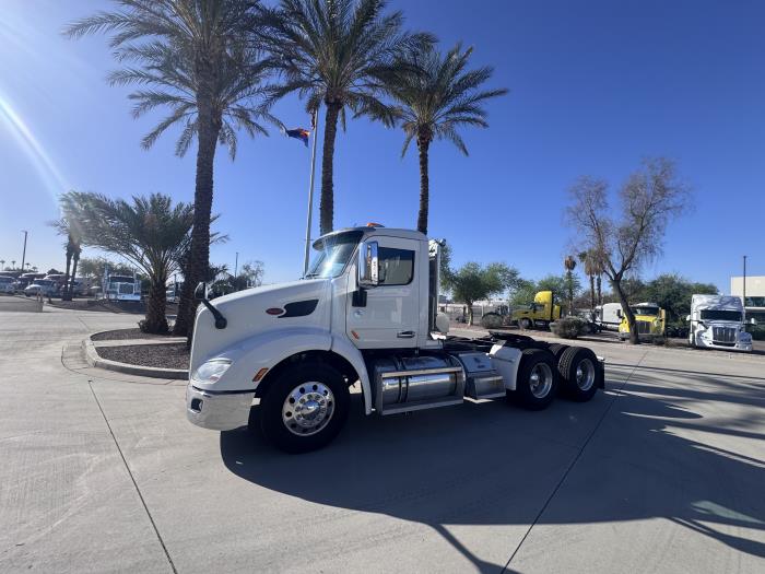 2020 Peterbilt 579-2