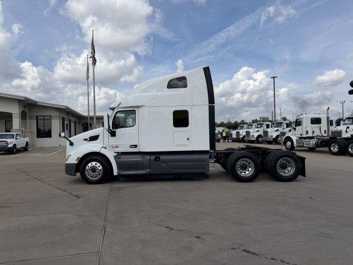 2021 Peterbilt 579-2