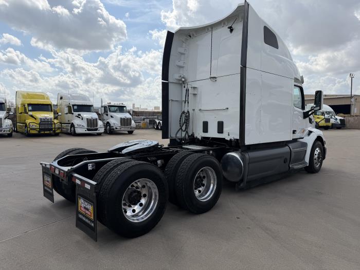 2021 Peterbilt 579-5